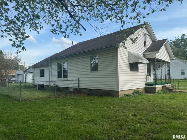 $60,000 | 604 South 23rd Street, Herrin, IL 62948