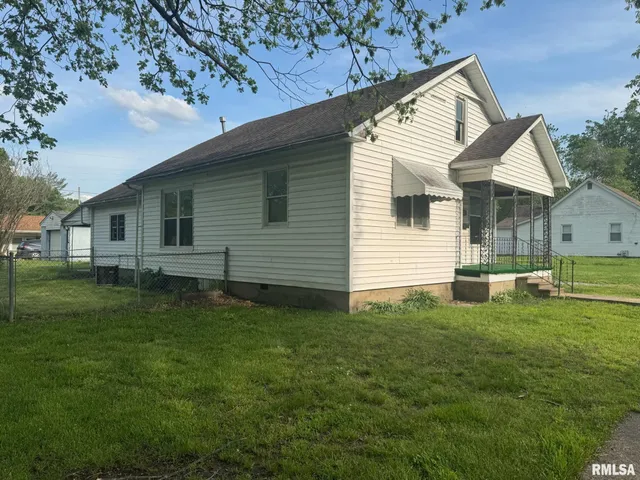$60,000 | 604 South 23rd Street, Herrin, IL 62948