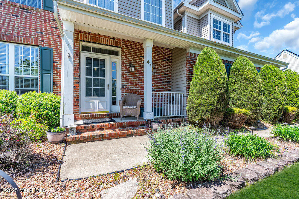 41 Hampshire Boulevard Jackson, NJ 08527 - Photo 8 of 55 010_dsc00689-1_497