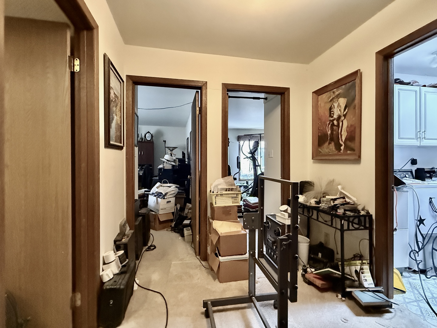 1545 Winnetka Road, Unit 1545 Glenview, IL 60025 - Photo 6 of 14 a view of a livingroom with gym equipment