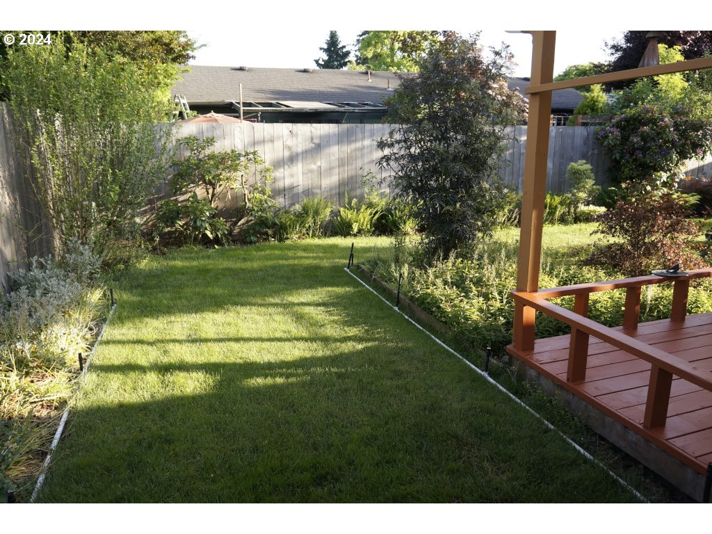 5637 E Street Springfield, OR 97478 - Photo 22 of 27 a view of a backyard