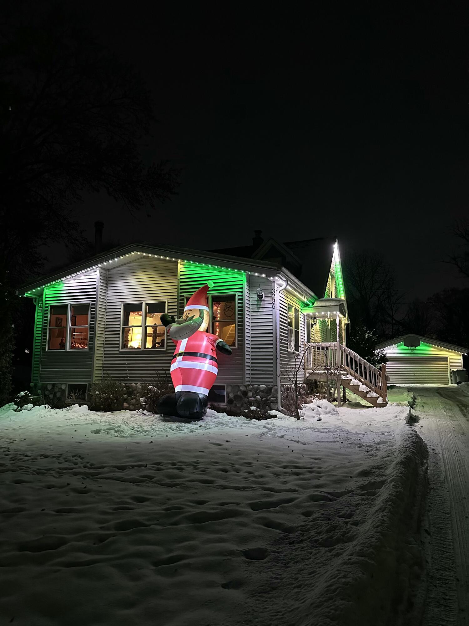 3236 South 97th Street Milwaukee, WI 53227 - Photo 3 of 34 IMG_9730