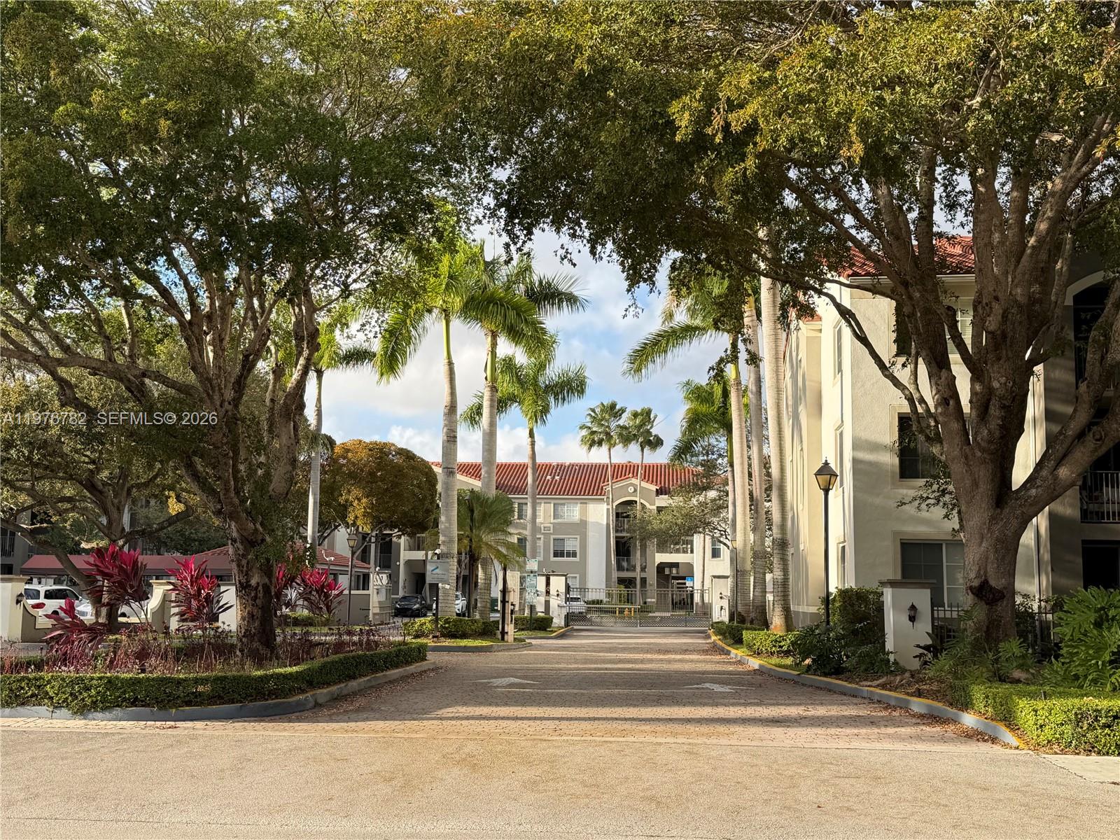 6851 Southwest 44th Street, Unit 107 Miami, FL 33155 - Photo 37 of 41