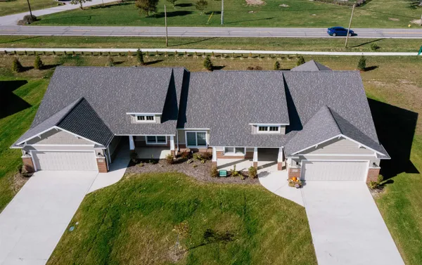 $2,440 | 3211 West Bartlett Drive, New Haven, IN 46774