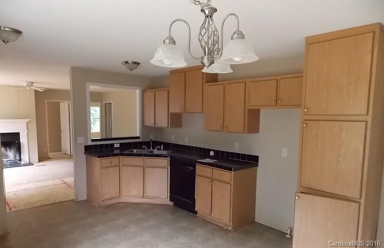477 Roy Hartley Road, Unit 7 Lexington, NC 27295 - Photo 7 of 8 Gallery Image 7