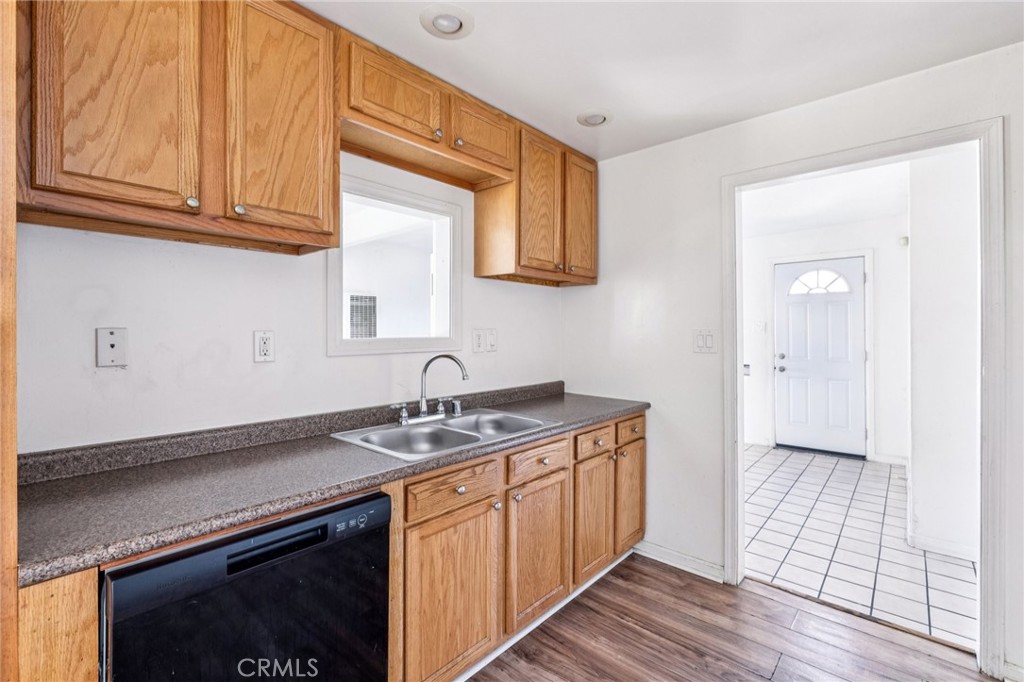 1210 West 134th Street Compton, CA 90222 - Photo 9 of 34