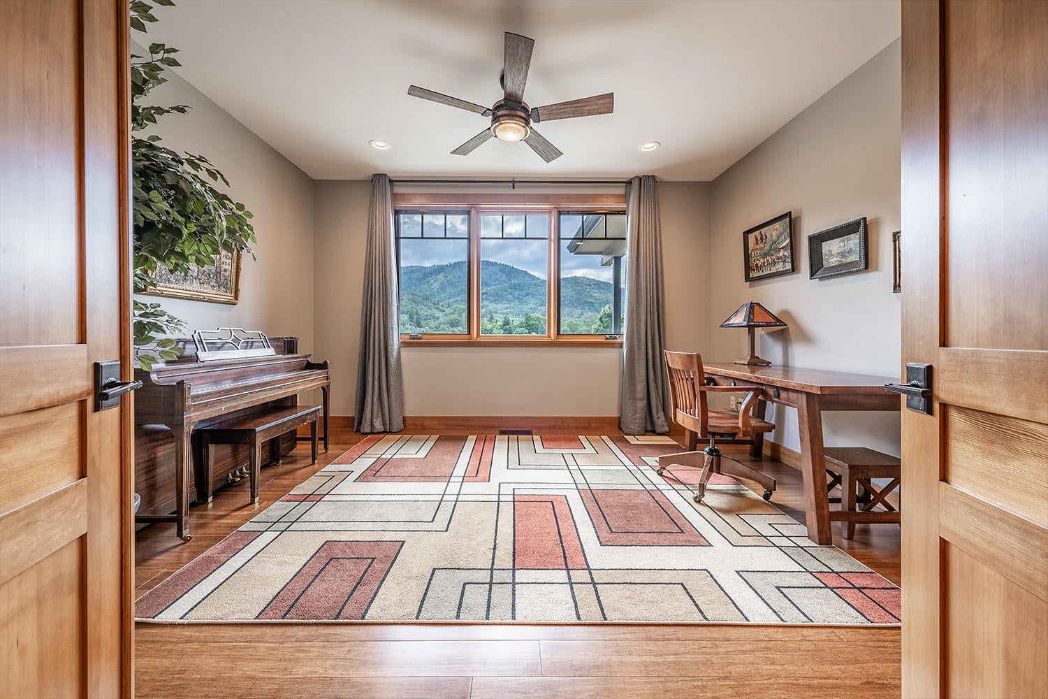 790 Neil Creek Road Ashland, OR 97520 - Photo 14 of 40 DSC09973-HDR