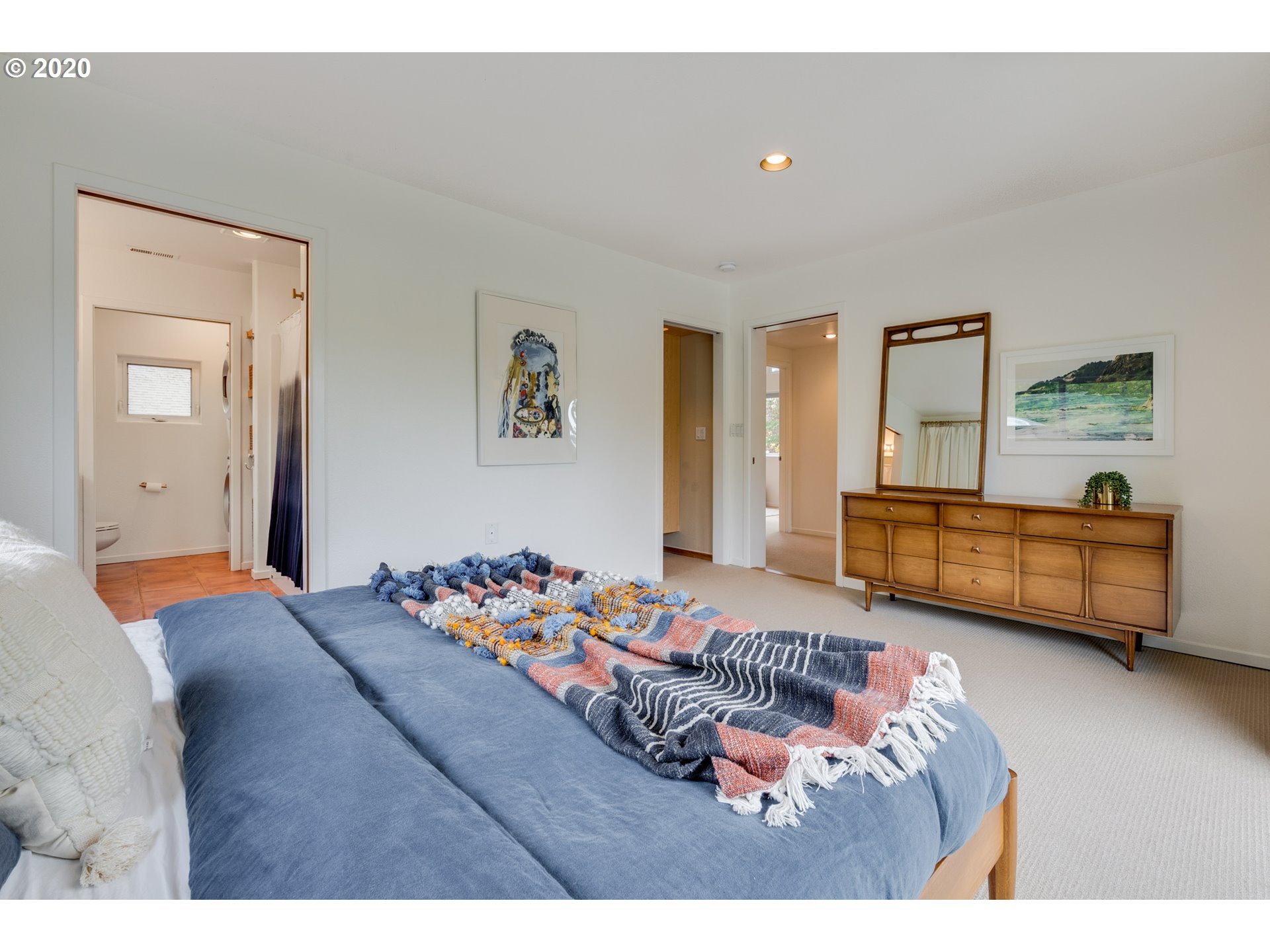 5530 Southwest Cameron Road Portland, OR 97221 - Photo 21 of 32 Gallery Image 21