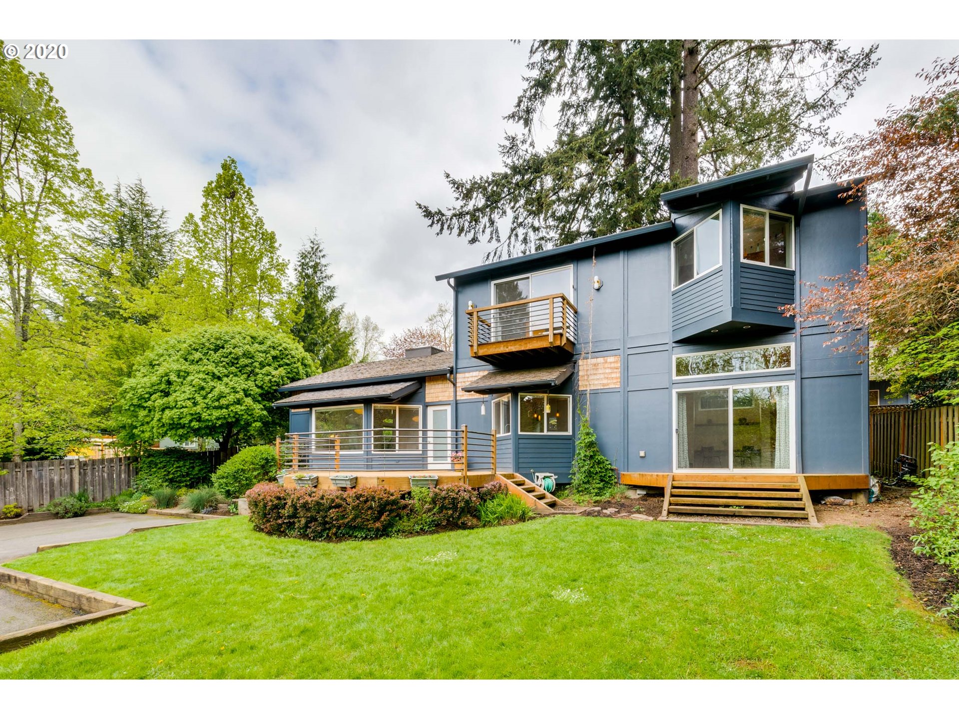 5530 Southwest Cameron Road Portland, OR 97221 - Photo 30 of 32 Gallery Image 30