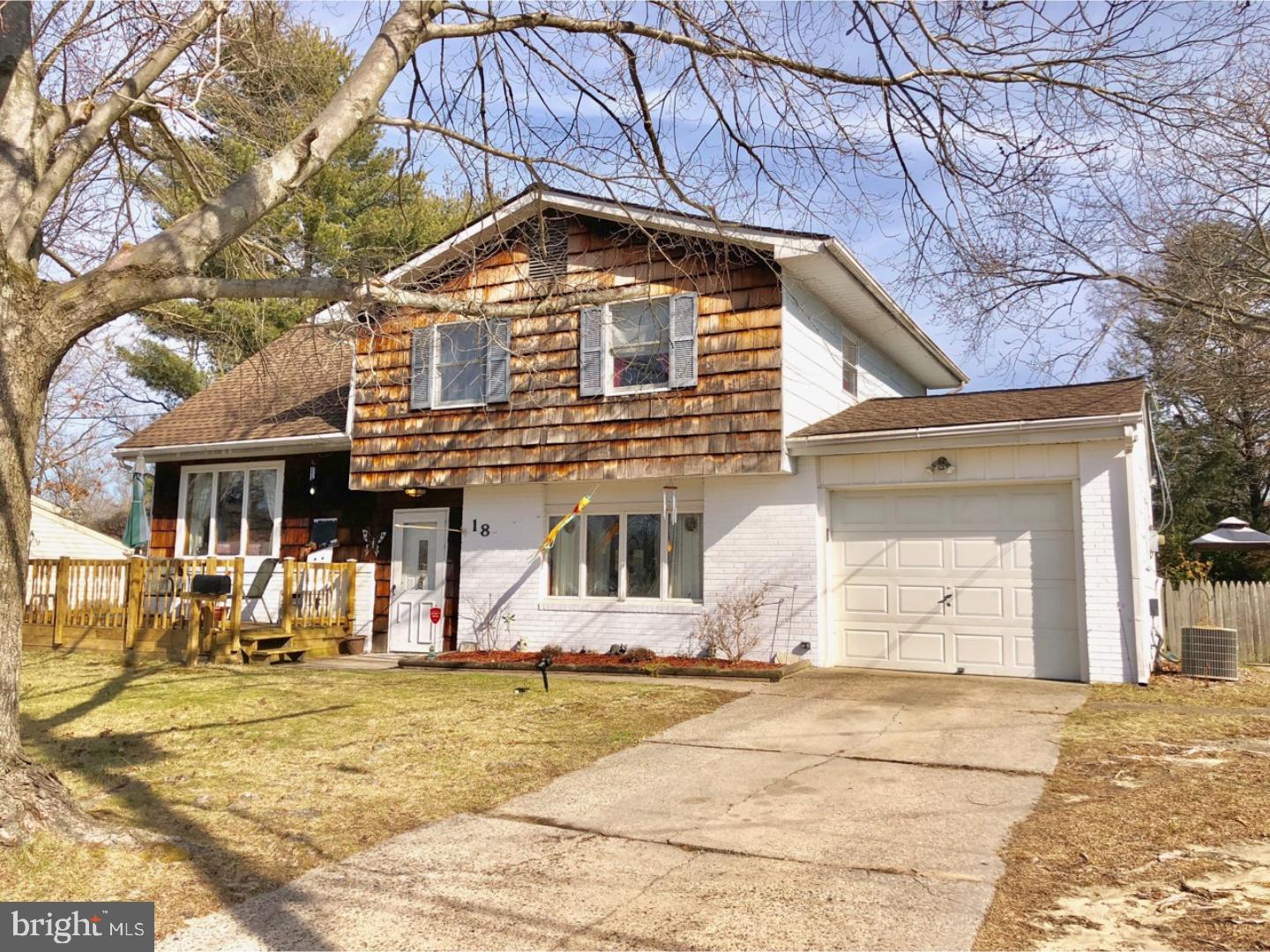 18 Ridgewood Road Gibbsboro, NJ 08026 - Photo 1 of 23