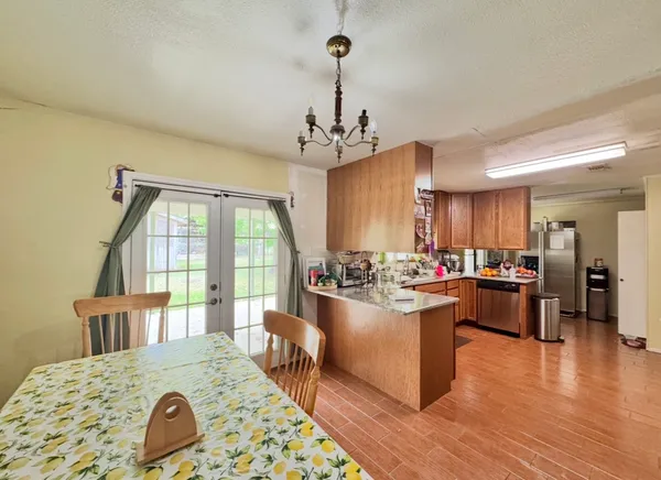 $189,000 | 206 Loesch Drive, Elgin, TX 78621