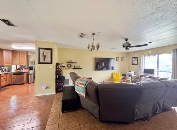 $189,000 | 206 Loesch Drive, Elgin, TX 78621