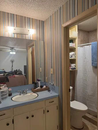 $189,000 | 206 Loesch Drive, Elgin, TX 78621