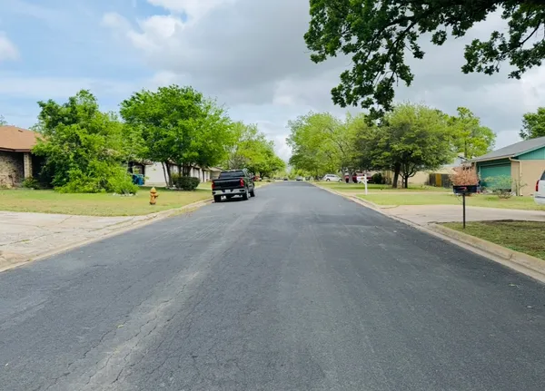 $189,000 | 206 Loesch Drive, Elgin, TX 78621