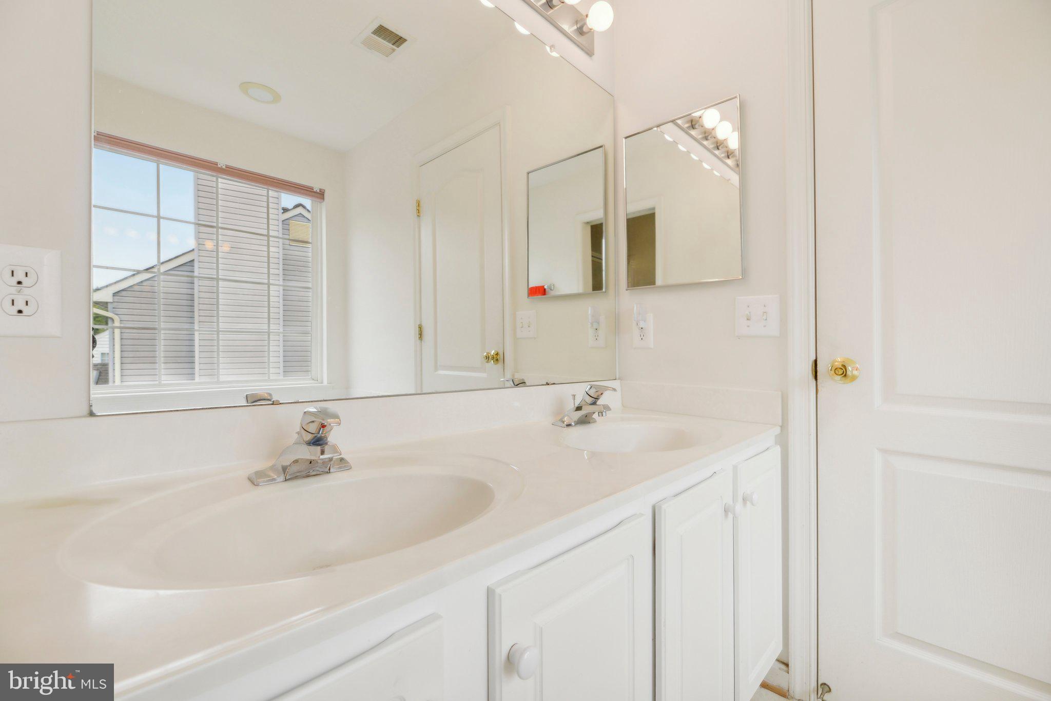 3445 Prince Edward Drive White Plains, MD 20695 - Photo 35 of 50