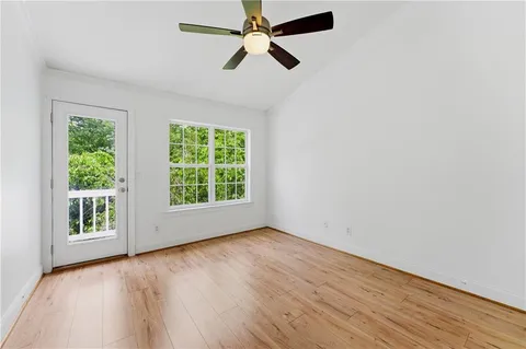 $225,000 | 352 Teal Court, Roswell, GA 30076