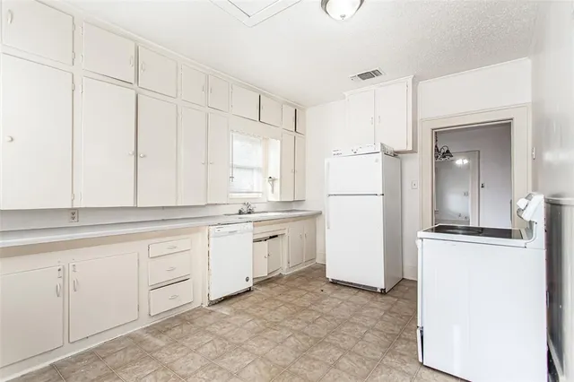 $1,595 | 316 West Avenue A, Garland, TX 75040