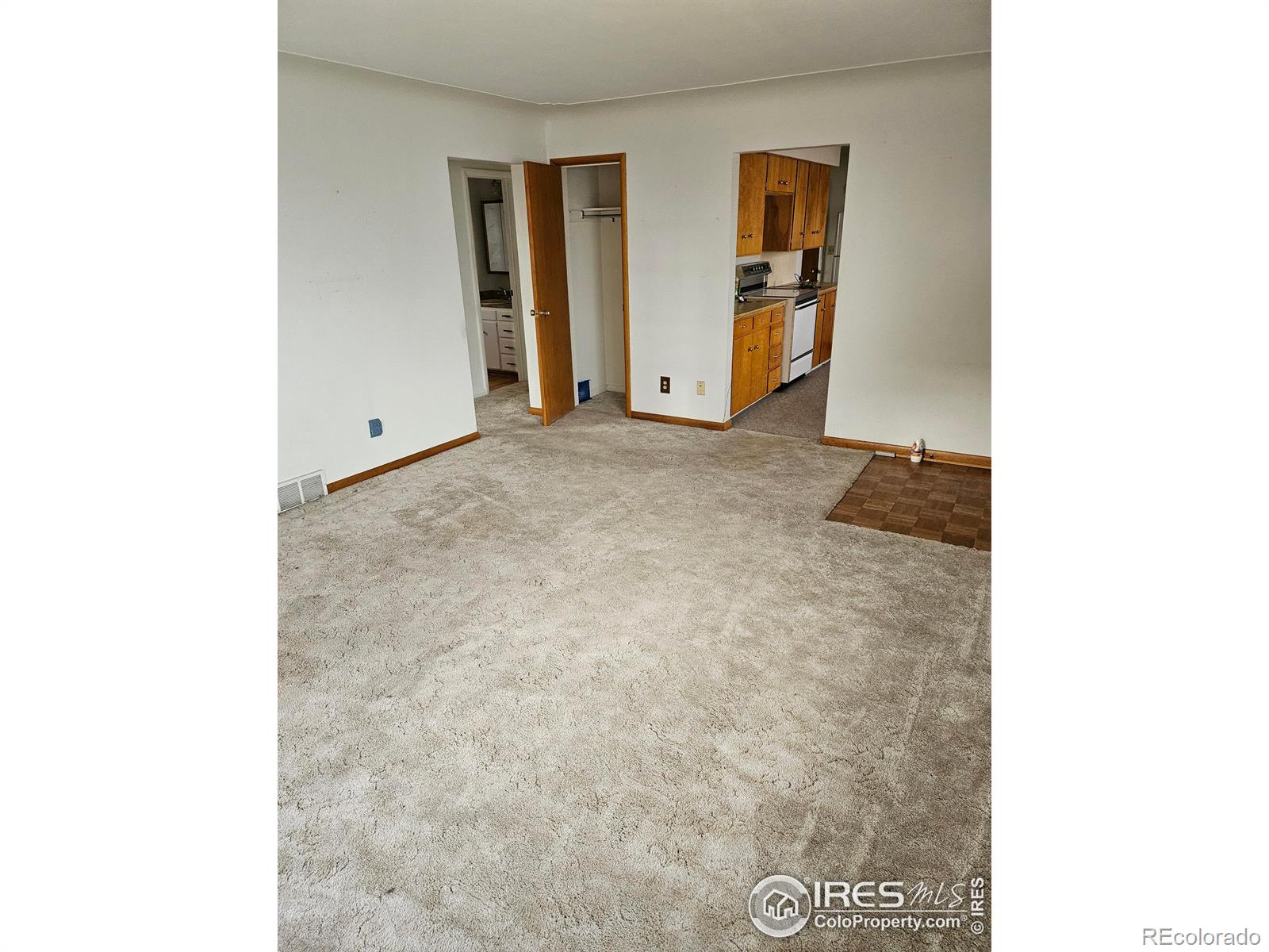 425 35th Ave Court Greeley, CO 80634 - Photo 5 of 36