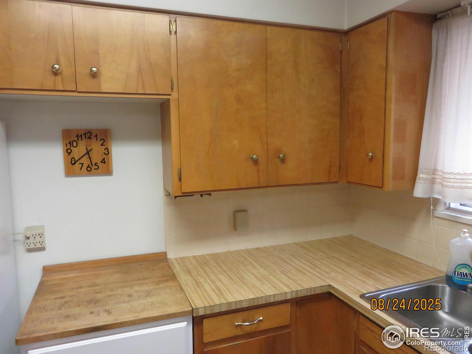 425 35th Ave Court Greeley, CO 80634 - Photo 6 of 36