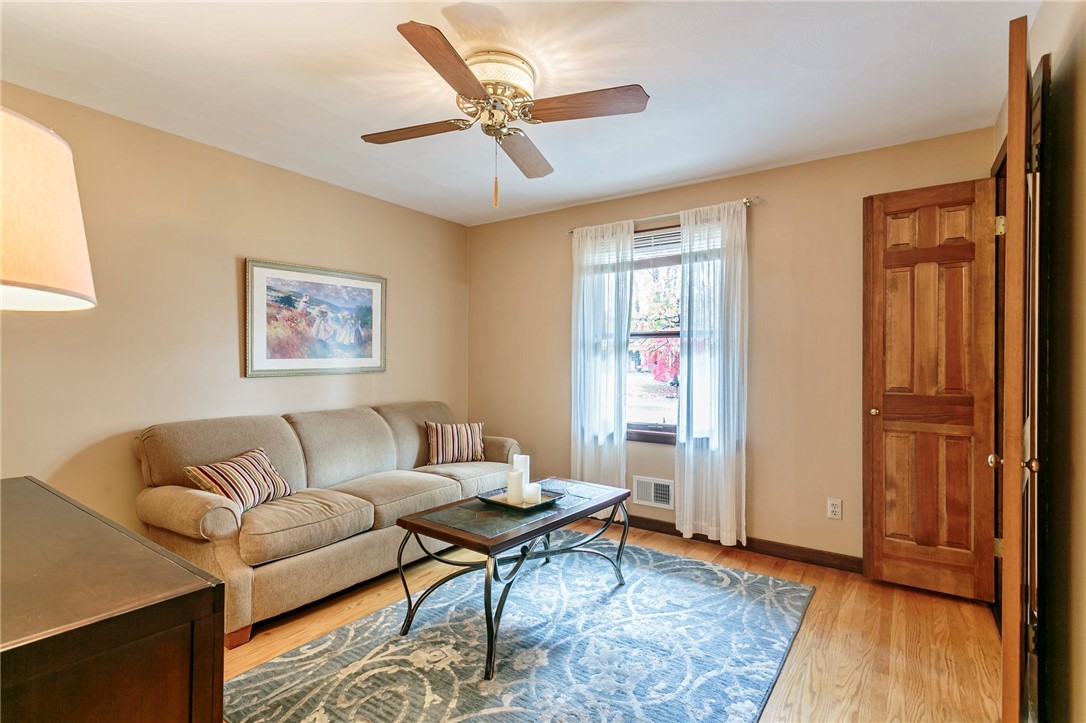 20 Fairfield Drive Perinton, NY 14450 - Photo 22 of 49 Cozy Den, Music room or Reading room - Great Flex