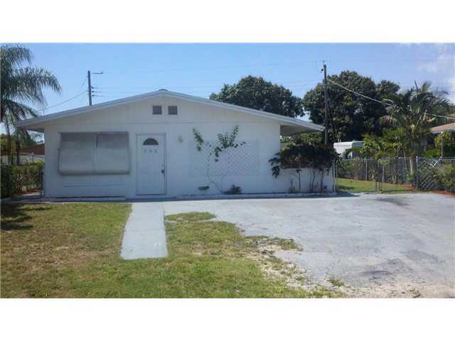 286 Mentone Road Boynton Beach, FL 33435 - Photo 1 of 7 Primary Photo
