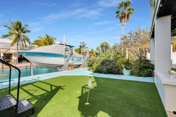 $950,000 | 29175 Aster Lane, Big Pine Key, FL 33043