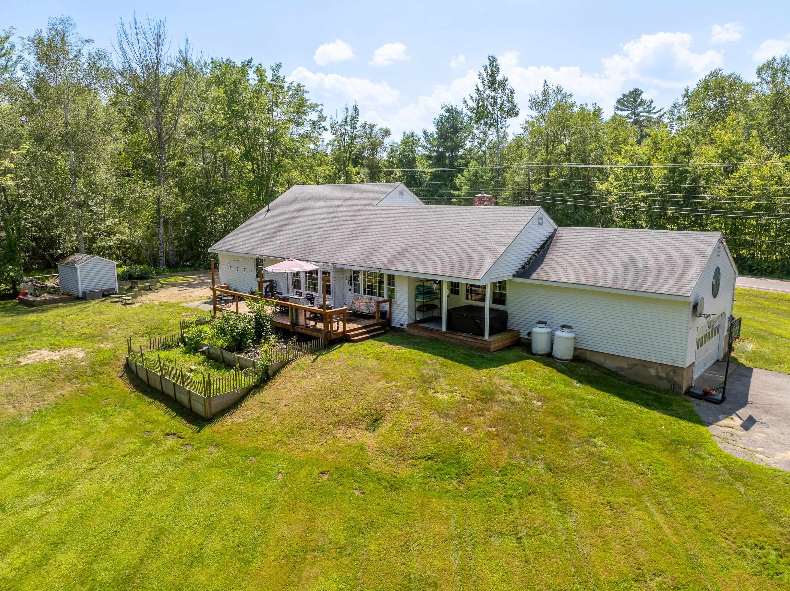 318 Bean Road Moultonborough, NH 03254 - Photo 6 of 57 Gallery Image 6