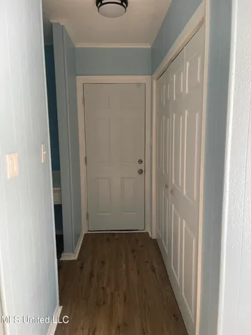 $144,000 | 233 Colonial Drive, Jackson, MS 39204