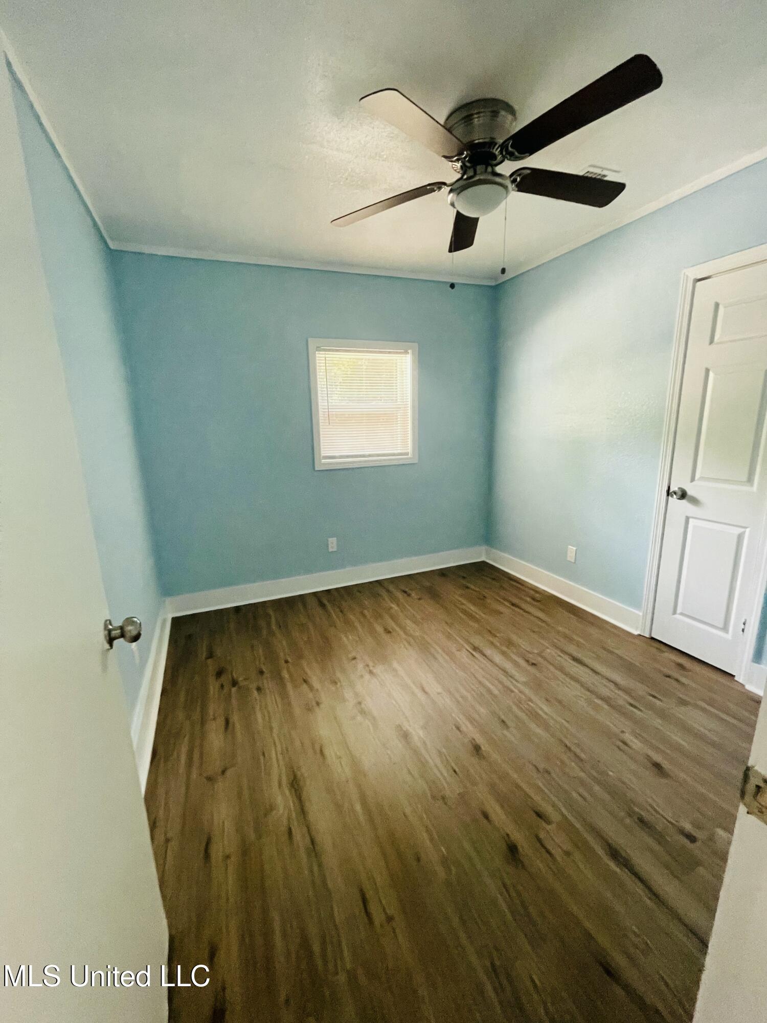 233 Colonial Drive Jackson, MS 39204 - Photo 15 of 16 IMG_1403