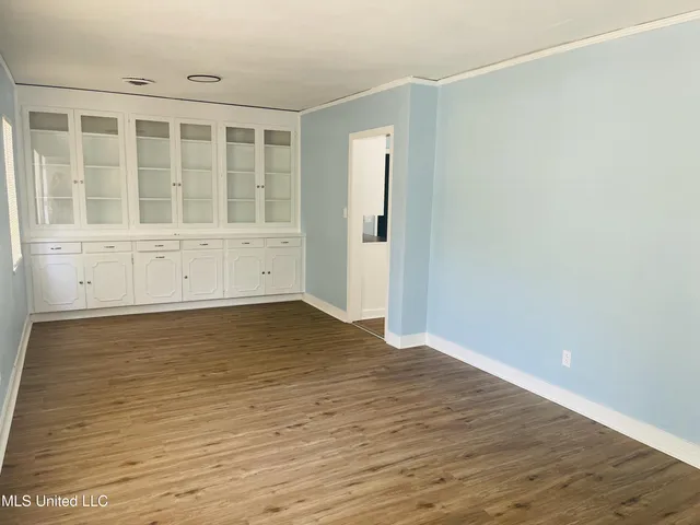 $144,000 | 233 Colonial Drive, Jackson, MS 39204