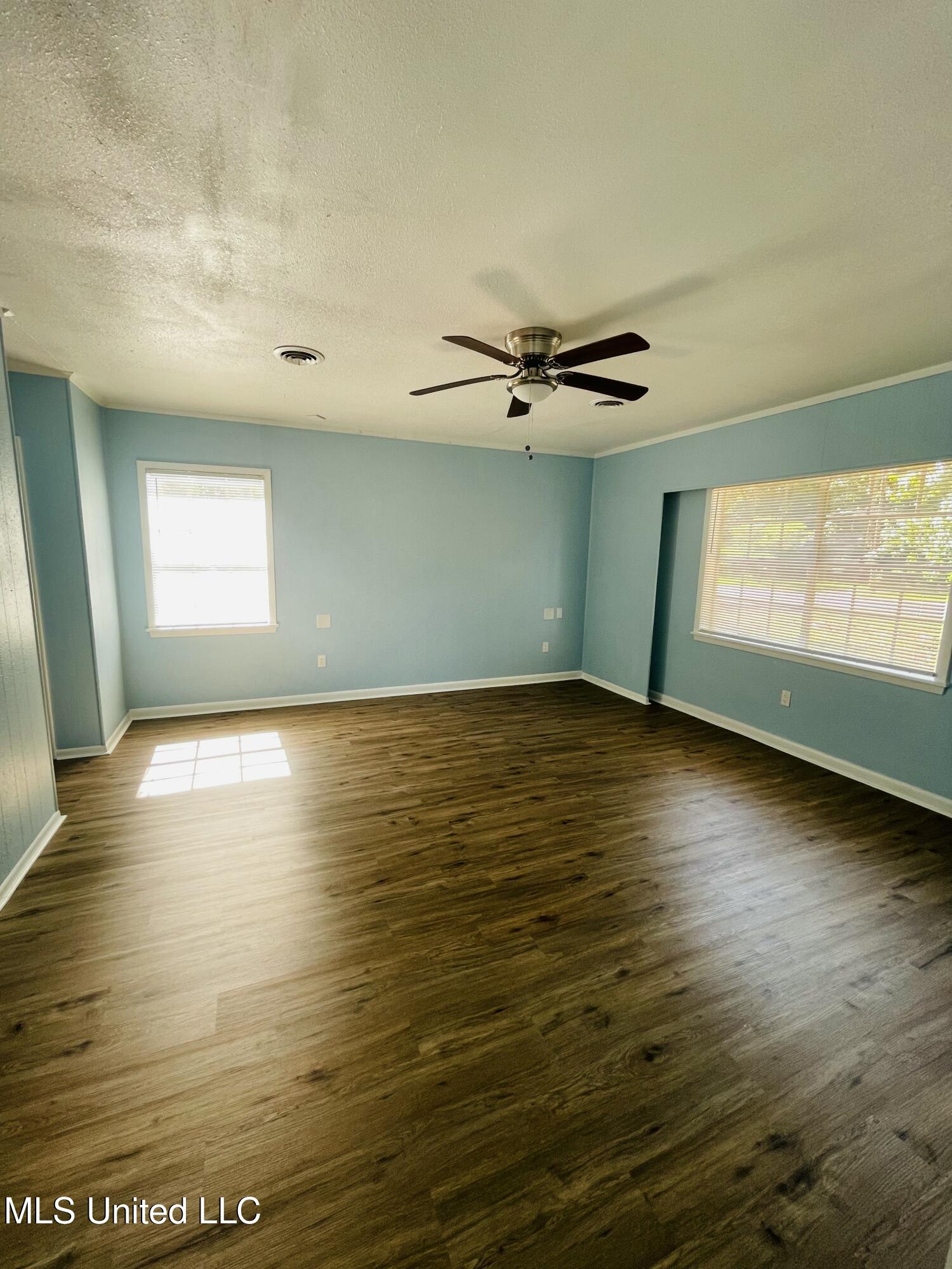 233 Colonial Drive Jackson, MS 39204 - Photo 10 of 16 IMG_1406