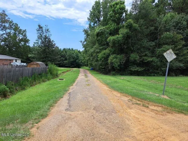$95,000 | 0 Colonial Drive Northeast, Magee, MS 39111