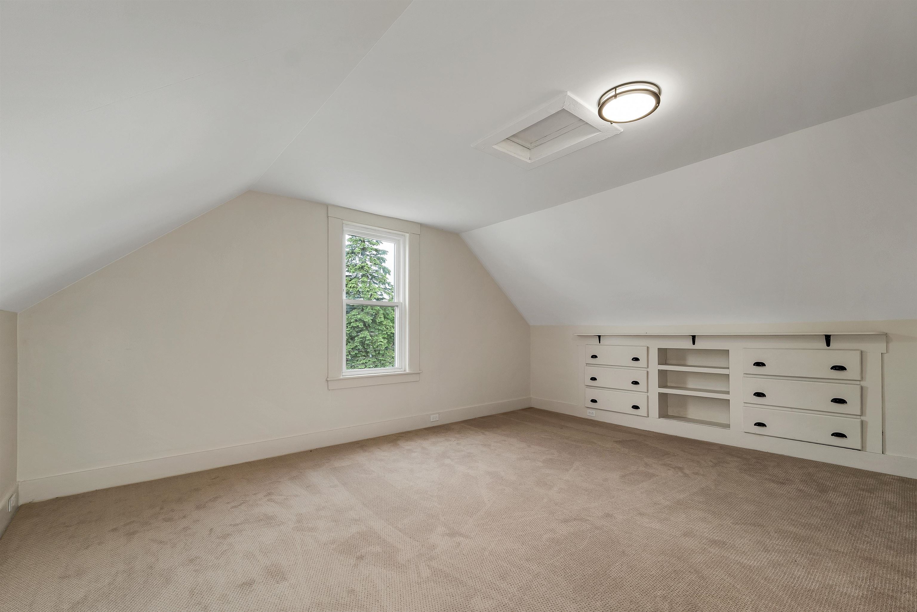 33 Spruce Street Concord, NH 03301 - Photo 34 of 58
