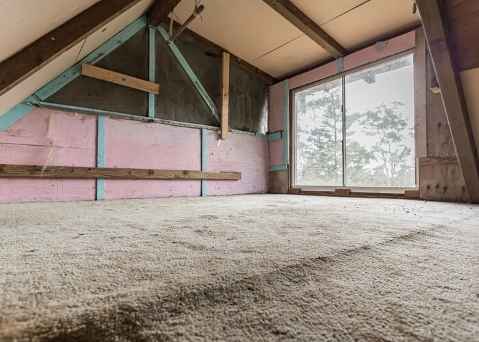 59 Kaiwiki Road Hilo, HI 96720 - Photo 18 of 22 a view of an empty room with a window