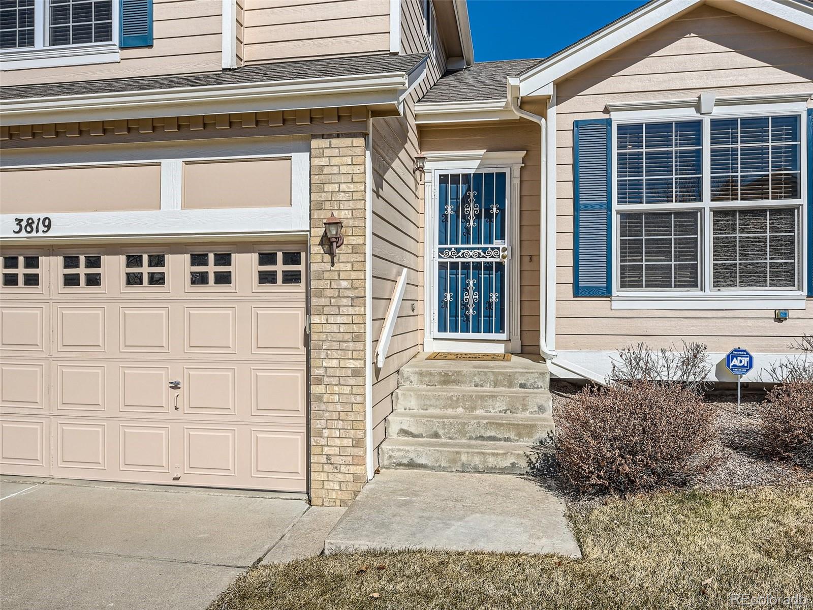 3819 Garnet Way Highlands Ranch, CO 80126 - Photo 3 of 27 Gallery Image 3