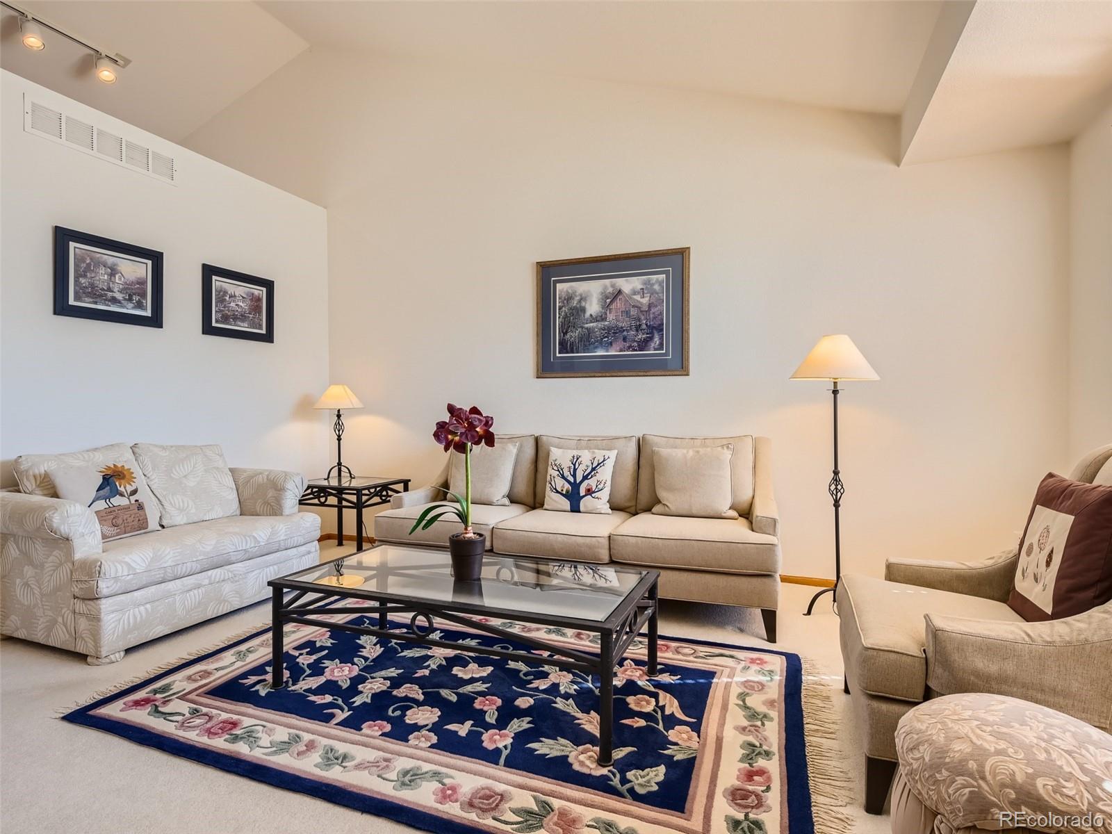 3819 Garnet Way Highlands Ranch, CO 80126 - Photo 4 of 27 Gallery Image 4
