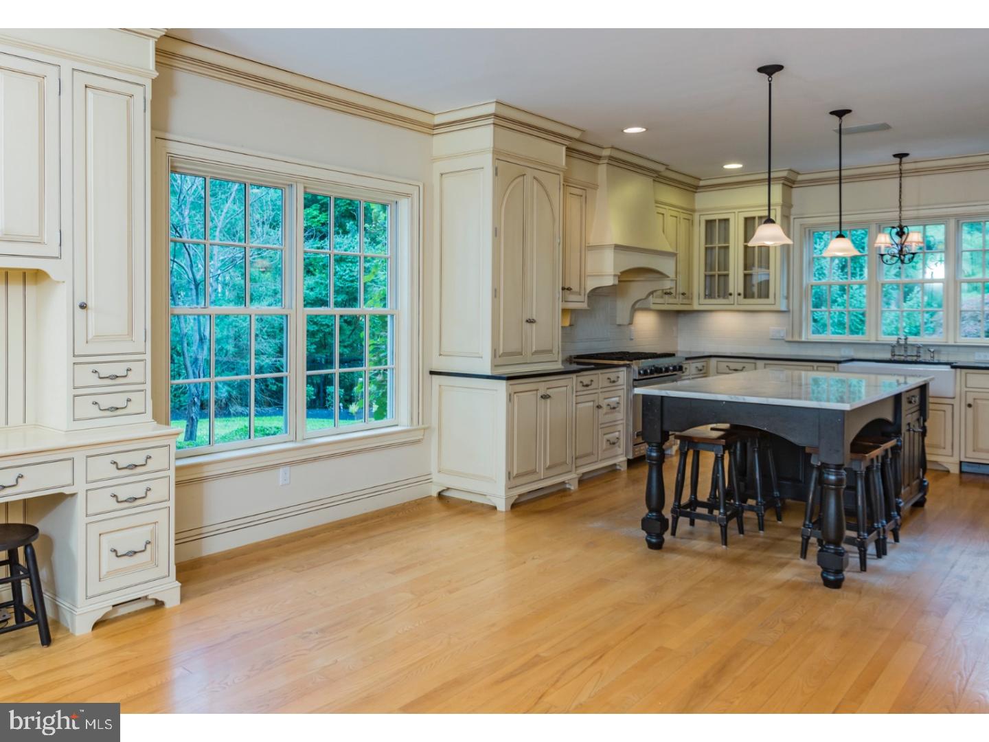 271 Edgerstoune Road Princeton, NJ 08540 - Photo 11 of 25 Kitchen