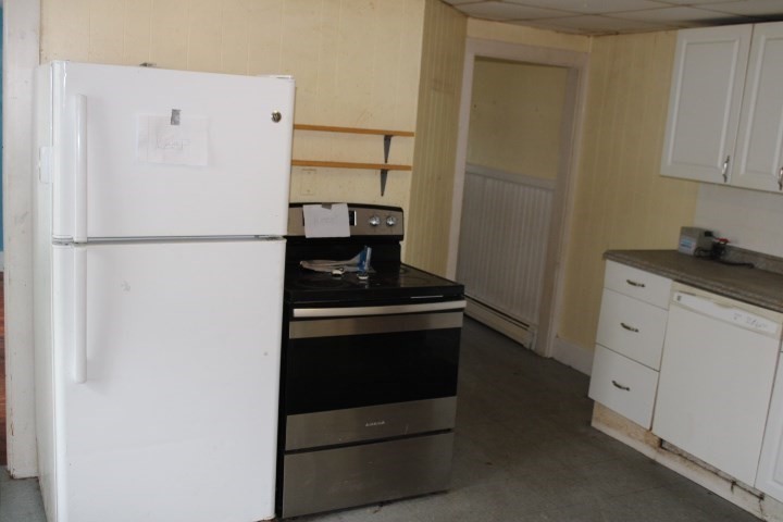 13 1/2 Cleveland Street Gloucester, MA 01930 - Photo 14 of 31