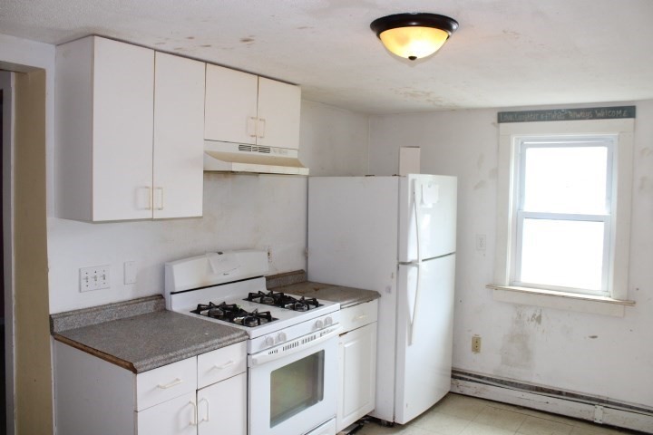 13 1/2 Cleveland Street Gloucester, MA 01930 - Photo 18 of 31