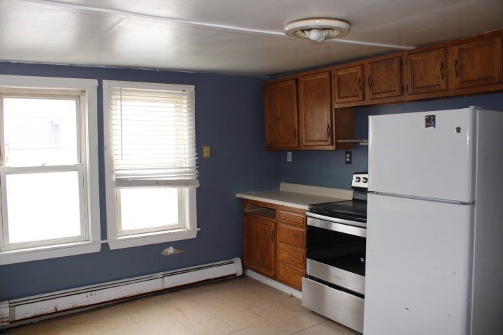 13 1/2 Cleveland Street Gloucester, MA 01930 - Photo 23 of 31