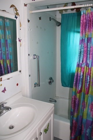 13 1/2 Cleveland Street Gloucester, MA 01930 - Photo 24 of 31