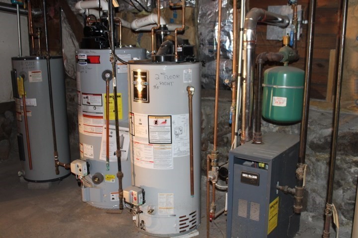 13 1/2 Cleveland Street Gloucester, MA 01930 - Photo 30 of 31