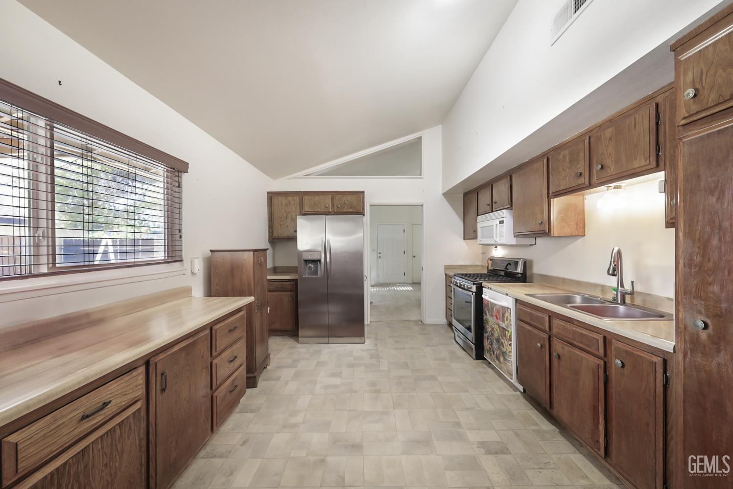 Undisclosed Address Ridgecrest, CA 93555 - Photo 8 of 33 Gallery Image 8