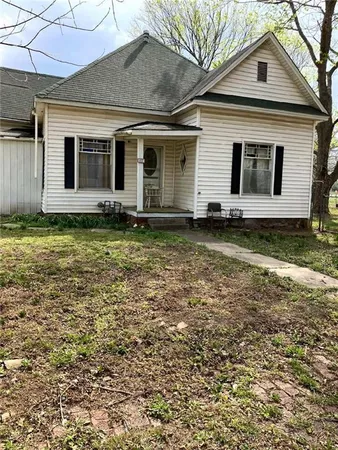 $74,000 | 112 Janett Street, West Mineral, KS 66782