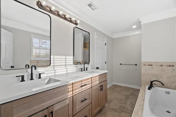 $352,900 | 261 Langston Drive Northeast, Calhoun, GA 30701