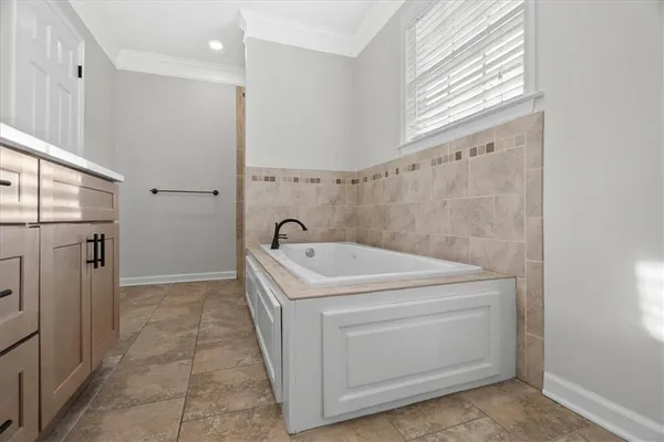 $352,900 | 261 Langston Drive Northeast, Calhoun, GA 30701
