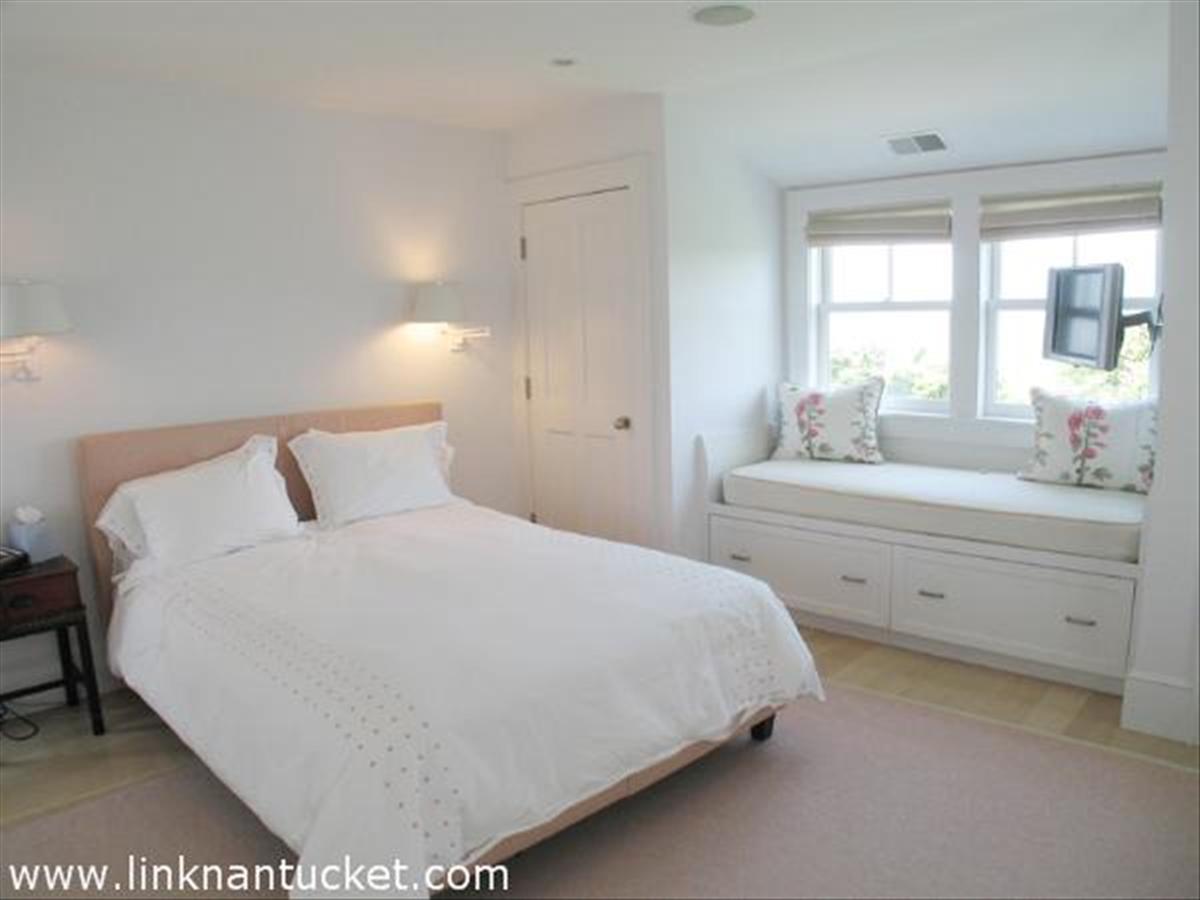 15 Fulling Mill Road Nantucket, MA 02554 - Photo 9 of 10 Gallery Image 9