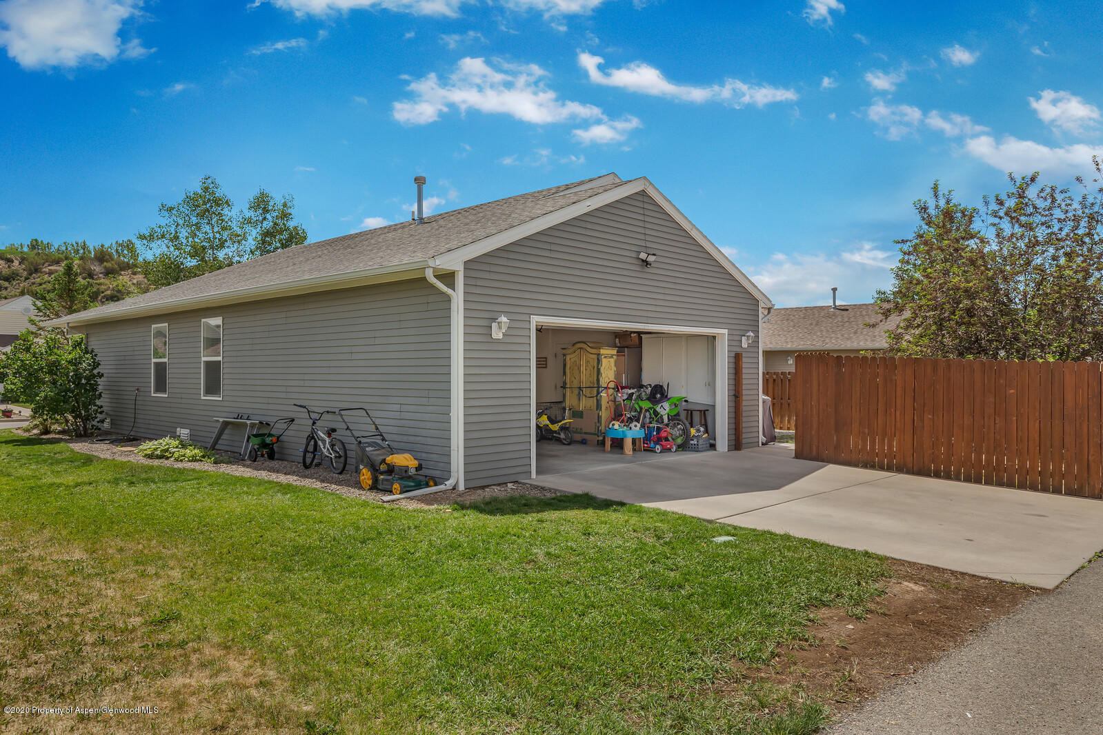 350 Evergreen Drive Rifle, CO 81650 - Photo 18 of 22 17_350_Evergreen_Drive017_mls