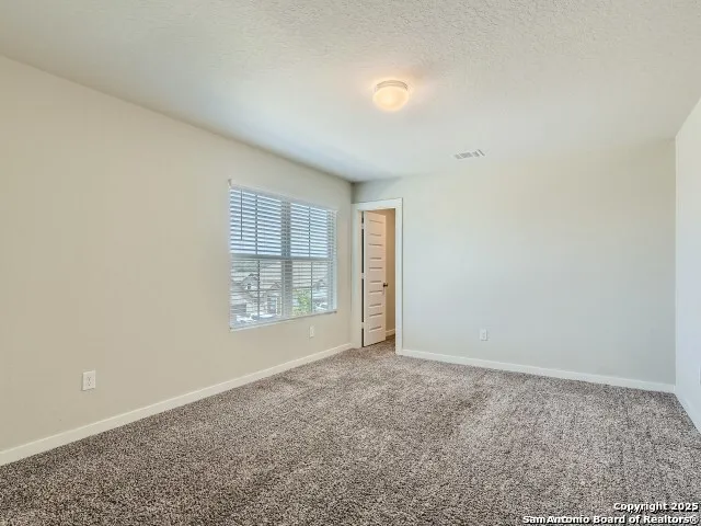 $2,400 | 11518 Biddle Heights, San Antonio, TX 78253