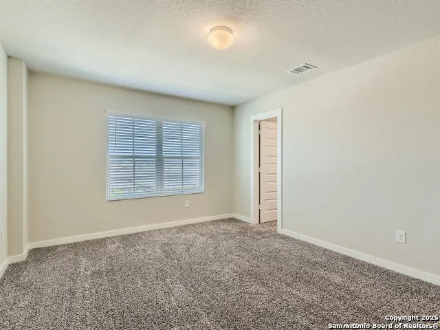 $2,400 | 11518 Biddle Heights, San Antonio, TX 78253